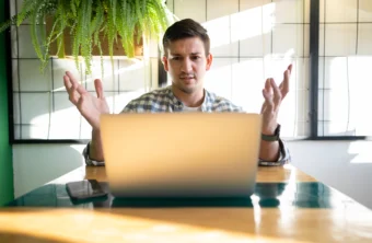 Comment Les Formations en Ligne Révolutionnent L’Apprentissage